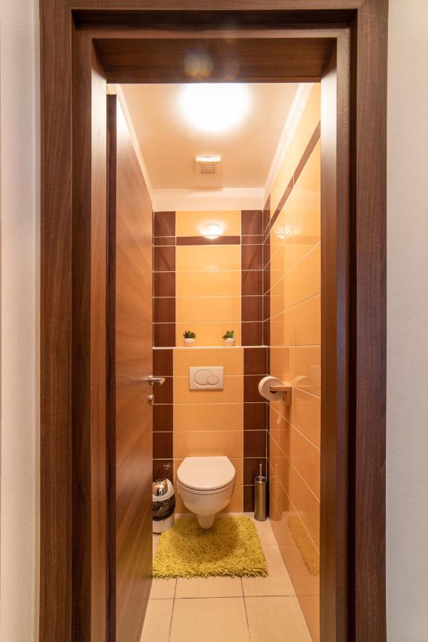Apartman Tulanie 62 Kamzik Donovaly 2 Izbovy Mezonet Deluxe Parkovanie V Podzemnej Garazi Zdarma Bagian luar foto